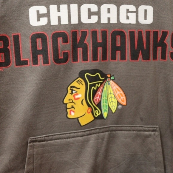 Reebok Chicago Blackhawks Youth Small Pullover Hoodie Face Off Collection - Picture 3 of 14